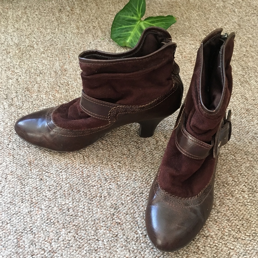 R2 Footwear/Boots
